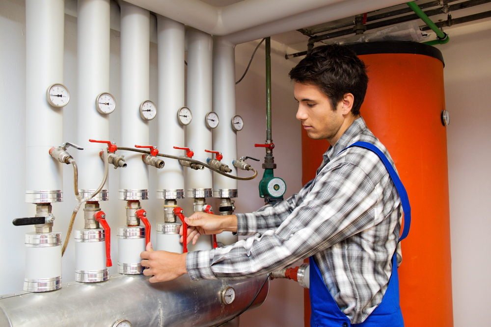 PLUMBING TRAINING: A VALUABLE CAREER MOVE